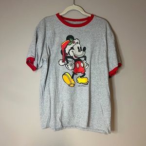 Walt Disney World Santa Mickey Mouse Christmas Graphic Ringer Tee T-Shirt